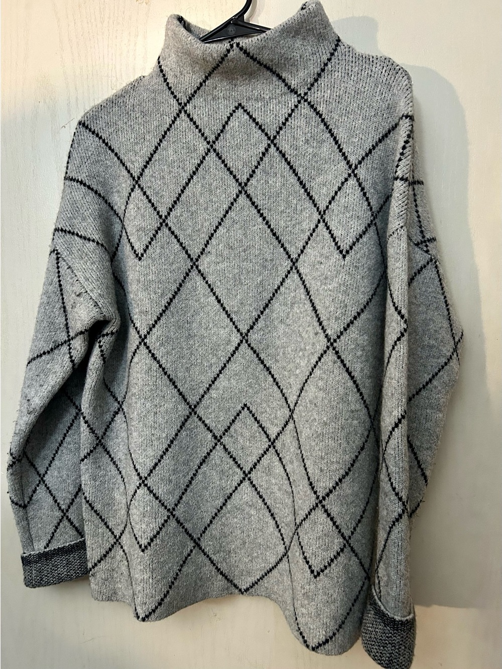 Christian Siriano Gray Argyle Merino Wool Blend Sweater Size M - Picture 1 of 3